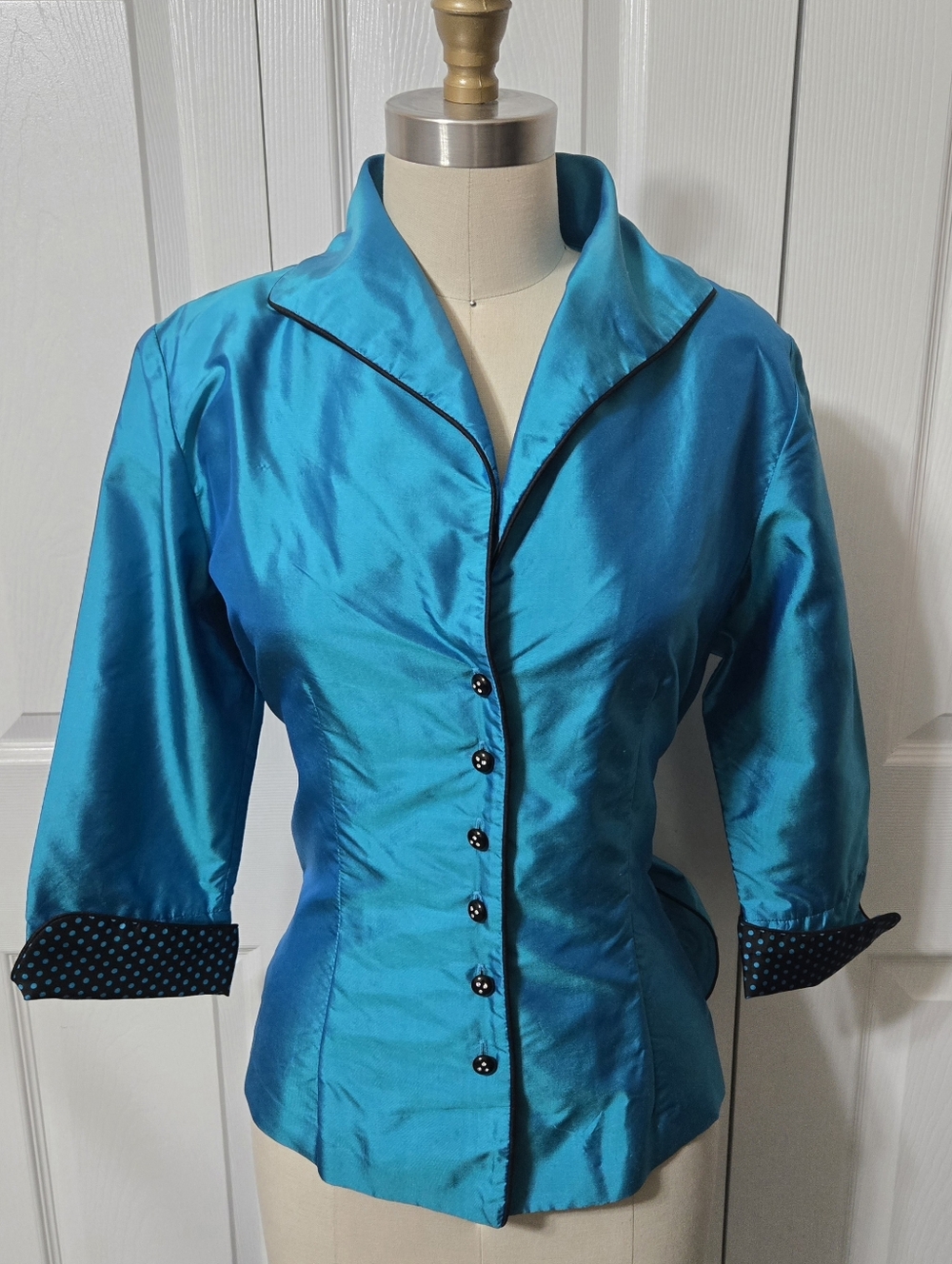 Teal Button Up Top w/Attached Poke a dot Belt, Size 6, Like New